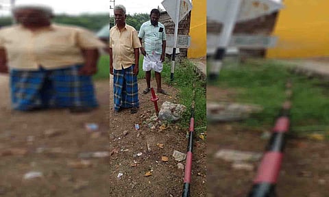 &nbsp;சேதமடைந்த கொடிக்கம்பங்களை படத்தில் காணலாம்.