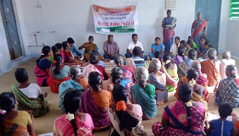 கூடச்சேரி ஊராட்சியில் ஊராட்சித் தலைவர் சுப்பிரமணி தலைமையில் கிராம சபை கூட்டம் நடைபெற்ற போது எடுத்த படம்.&nbsp;