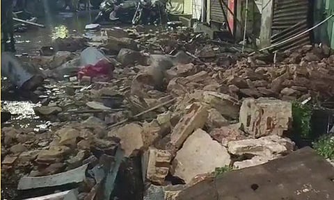 இடிந்த கட்டிடம்