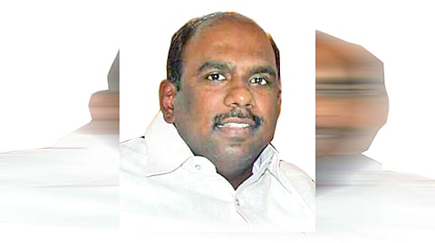 ஆலங்குளத்தில் புதியதாக ஒதுக்கப்பட்ட இடத்தில் காமராஜர் சிலை அமைக்க  நடவடிக்கை எடுக்க வேண்டும் - பி.எச்.மனோஜ் பாண்டியன் எம்.எல்.ஏ. கோரிக்கை