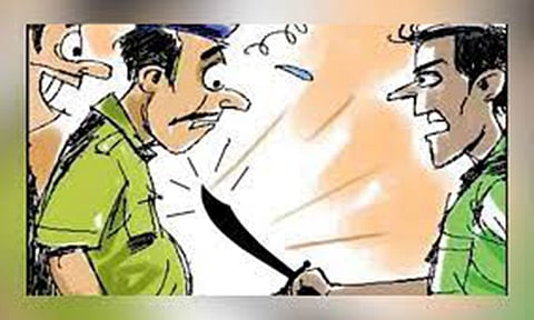 கத்தியை காட்டி மிரட்டி பெயிண்டிங் காண்ட்ராக்டரிடம் பணம் பறிப்பு