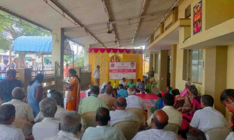கூட்டத்தில் பங்கேற்றவர்கள்.&nbsp;