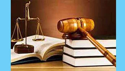 சிறப்பு ஆசிரியர்களுக்கு ஊதிய உயர்வு கோரிய வழக்கில்  அரசு அறிக்கை தாக்கல் செய்ய வேண்டும்- ஐகோர்ட்டு உத்தரவு