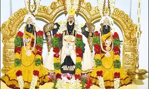 ஆனைமலையில் ரங்கநாத பெருமாள் கோவிலில் சிறப்பு பூஜை