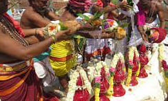 பொற்பனை முனீசுவரர் கோவில் கும்பாபிேஷகம்