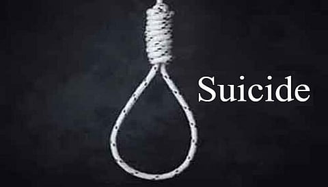 பிளஸ்-1 மாணவி தூக்குப்போட்டு தற்கொலை