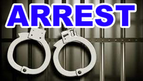 ஓட்டலில் வாடிக்கையாளரை தாக்கிய 2 ஊழியர்கள் கைது
