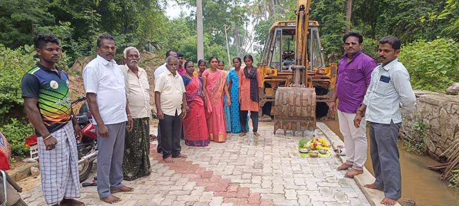 பாலம் அமைப்பதற்கான வேலைகள் தொடக்கம் .