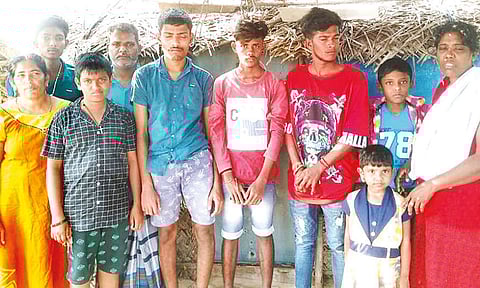 இலங்கையில் இருந்து தனுஷ்கோடிக்கு குழந்தைகள் உள்பட மேலும் 10 பேர் அகதிகளாக வருகை