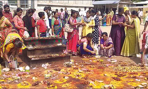 வனபத்ரகாளியம்மன் கோவிலில் சிறப்பு பூஜை