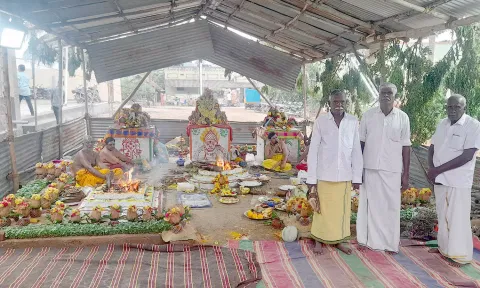 பூமி சமுத்திரம் கிராமத்தில் உள்ள  பூனாட்சி அம்மன்-கற்பக விநாயகர் கோவில் கும்பாபிஷேக விழா