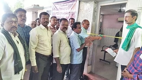 கூடுதலாக சிறப்பு மையம்  திறக்கப்பட்ட போது எடுத்த படம்