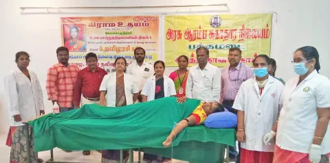 ரத்ததானம் முகாம் நடைபெற்றபோது எடுத்தபடம்.