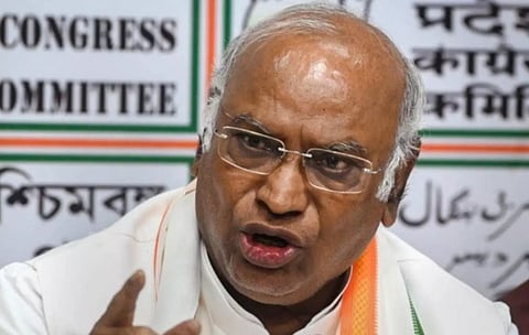 வெறுப்பு விதைகளை விதைத்து, பிரிவினையின் பலனை அறுவடை செய்யும் பாஜக-  மல்லிகார்ஜுன் கார்கே