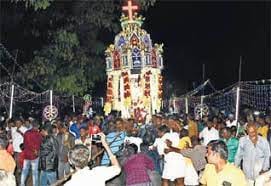அல்லித்துறை புனித சவேரியார் ஆலய தேர்பவனி