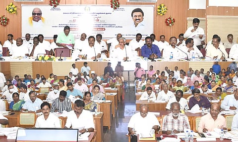 மண்டல அளவிலான ஆய்வு கூட்டம் அமைச்சர் கே.என்.நேரு தலைமையில் நடந்தது.