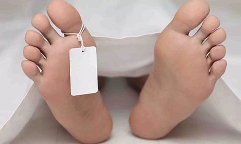 திருப்பூர் அருகே பாறைக்குழியில் தவறி விழுந்து தொழிலாளி பலி