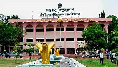 ஆமை வேகத்தில் நடக்கும் சாக்கடை-குடிநீர் திட்டப்பணிகள்