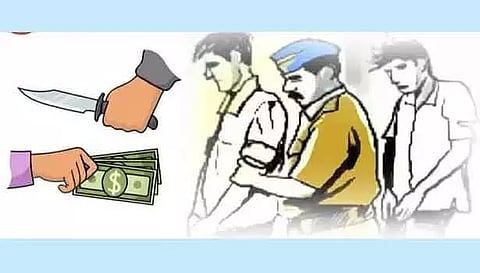 டிரைவரை தாக்கி ரூ.1½ லட்சம் வழிப்பறி