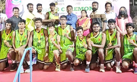 மாணவிகளுக்கான போட்டியில் வெற்றி பெற்ற செட்டிநாடு வித்யாஸ்ரமம் பள்ளி.