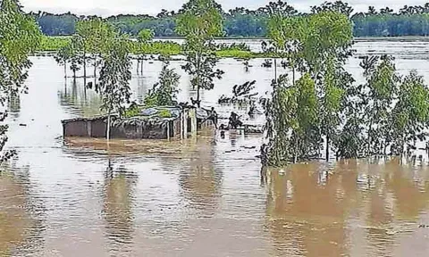 வெள்ள அபாயம் ஏற்பட்டால் மீட்பு பணிக்கு தயாராக இருக்க வேண்டும்