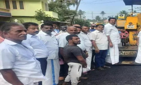 சாலை சீரமைப்பு பணியை ராஜேஷ்குமார் எம்.எல்.ஏ. தொடங்கி வைத்தபோது எடுத்த படம்&nbsp;