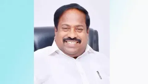 குடும்ப அட்டைதாரர்களுக்கு ரூ.2 ஆயிரம் வழங்க வேண்டும்