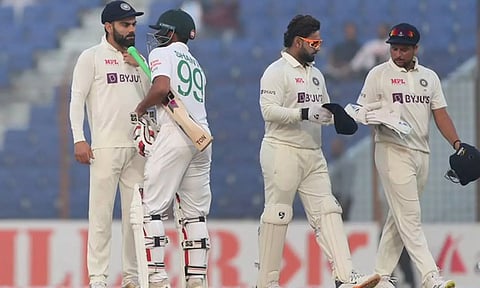 3-ம் நாள் ஆட்ட நேர முடிவில் வங்காள தேசம் விக்கெட் இழப்பின்றி 42 ரன்கள் சேர்ப்பு