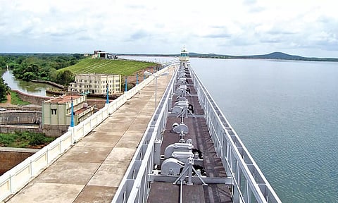 பவானிசாகர் அணையின் நீர்மட்டம் 104.75 அடியாக உயர்வு