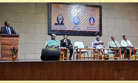 முதலாம் ஆண்டு தொடக்க விழா நடைபெற்ற காட்சி.