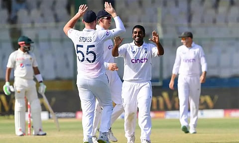 இன்னும் 55 ரன்களே தேவை... பாகிஸ்தானுக்கு எதிரான டெஸ்ட் தொடரை முழுமையாக கைப்பற்றுகிறது இங்கிலாந்து