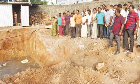 மேயர் மகேஷ் ஆய்வு செய்தபோது எடுத்த படம்.