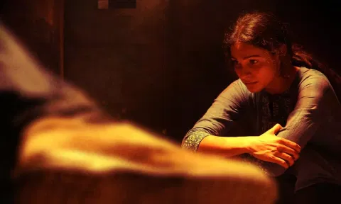 மனுசி