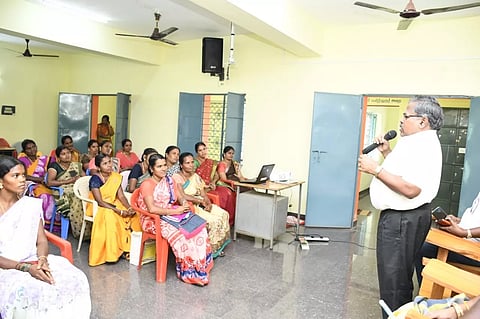 எழுத படிக்க தெரியாதவர்களுக்கு எழுத்தறிவை வழங்கிட புதிய பாரத எழுத்தறிவுத் திட்டம்