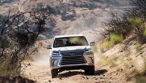 இந்தியாவில் அறிமுகமான புது லெக்சஸ் கார் - என்ன ஸ்பெஷல் தெரியுமா?