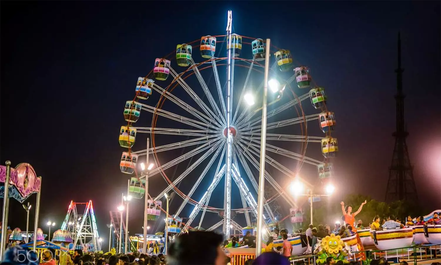 தீவுத்திடலில் வருகிற 28-ந்தேதி திட்டமிட்டபடி பொருட்காட்சியை தொடங்கலாம்: ஐகோர்ட்டு உத்தரவு