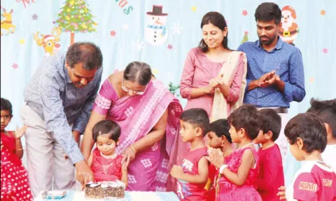 பிரண்ட்லைன் மிலேனியம் பள்ளியில் கிறிஸ்துமஸ் விழா நடைபெற்ற காட்சி.&nbsp;