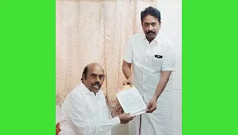 அமைச்சர் எ.வ.வேலுவிடம் தங்கபாண்டியன் எம்.எல்.ஏ. மனு அளித்தார்.