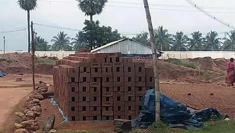 சேலம் மண்டலத்தில் செங்கல் உற்பத்தி மும்முரம்