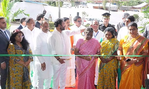 ஸ்ரீசைலம் கோவில் மேம்பாட்டு பணி- குடியரசு தலைவர் திரவுபதி முர்மு தொடங்கி வைத்தார்
