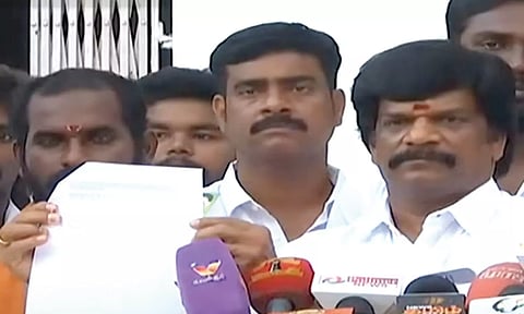 ஈபிஎஸ் அனுப்பிய கடிதத்தை திரும்ப பெற வேண்டும்- ஓபிஎஸ் ஆதரவாளர் வலியுறுத்தல்