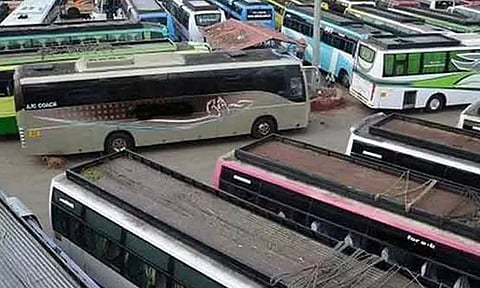 பொங்கல் கொண்டாட ஊருக்கு செல்ல முடியுமா?- ஆம்னி பஸ் கட்டண உயர்வால் நடுத்தர மக்கள் கடும் பாதிப்பு