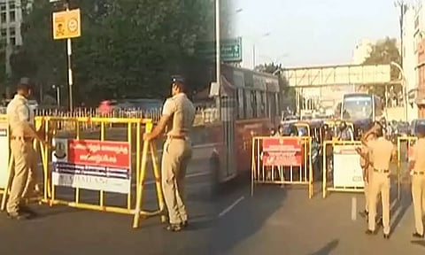 புத்தாண்டு கொண்டாட்டம்: சென்னை முழுவதும் போலீசார் தீவிர பாதுகாப்பு ஏற்பாடு