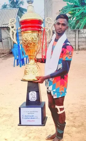 விபத்தில் பலியான சரத்குமார்.