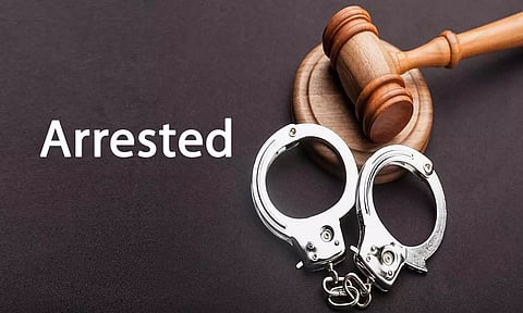 ஈரோட்டில் அனுமதியின்றி மதுவிற்ற 10 பேர் கைது