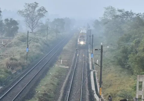 கடும் பனி பொழிவால் மக்கள் அவதி