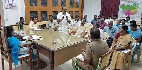 பாரியூர் கொண்டத்து காளியம்மன் கோவில் குண்டம் திருவிழா தொடர்பான ஆலோசனை கூட்டம்