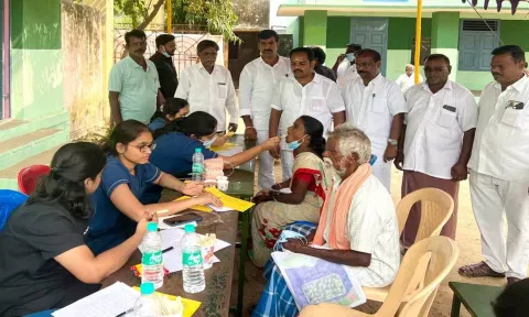 மருத்துவ முகாம் நடந்த காட்சி.