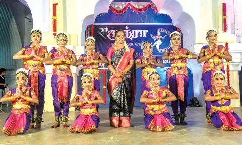 தஞ்சையில் சலங்கை பூஜை விழா நடைபெற்றது.&nbsp;