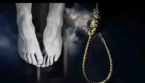 காயல்பட்டினத்தில் மின்விசிறியில் தூக்குப்போட்டு  பெண் தற்கொலை